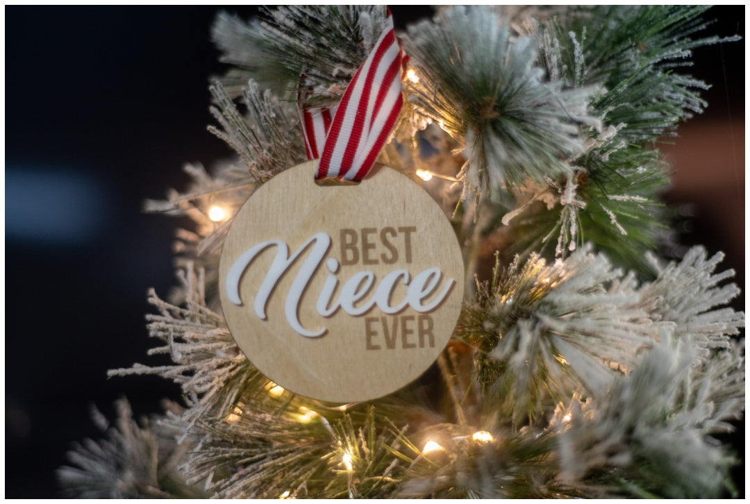 Best Niece Ever Christmas Ornament – made by Cabin Design Co. in Cornwall, Ontario