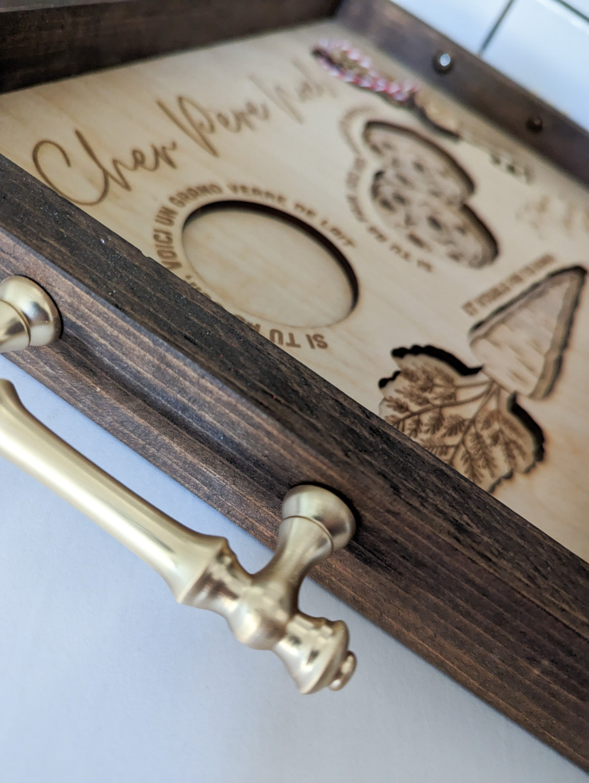 Santa Cookie Tray – detail